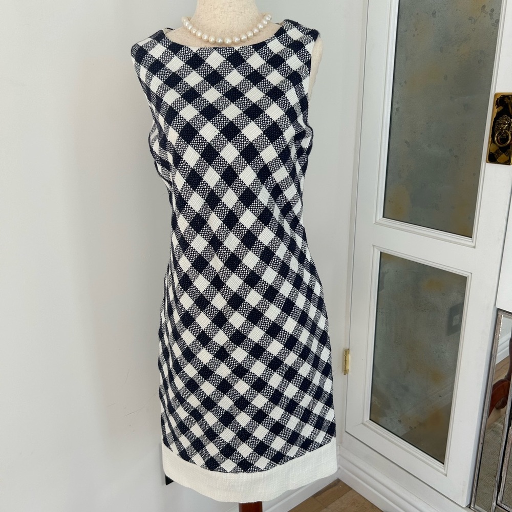 Classic and classy Brooks Brother dress